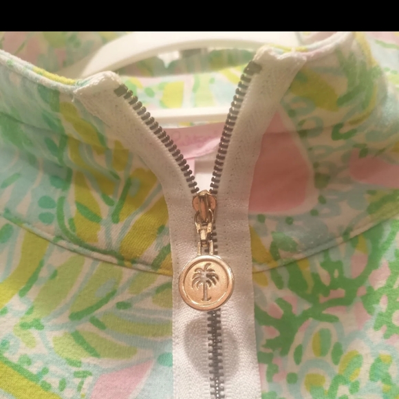 Top - Picture 4 of 6